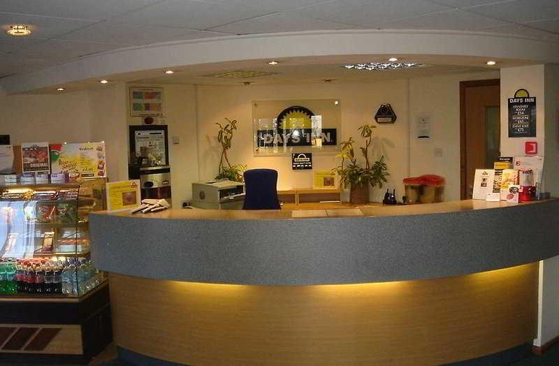 Ramada Oxford Hotel Waterstock Exterior photo